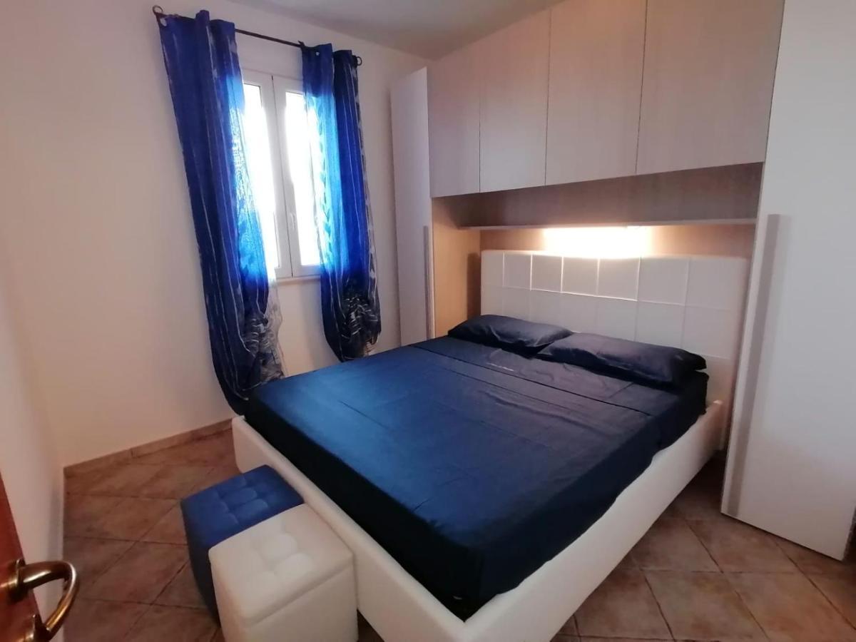 Case Vacanze Vista Mare Torre Pali Bagian luar foto