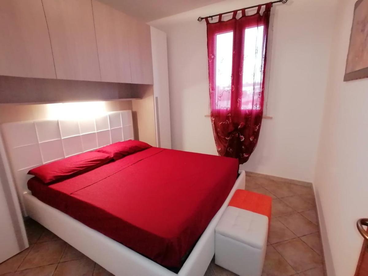 Case Vacanze Vista Mare Torre Pali Bagian luar foto